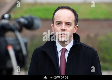 London, England, Großbritannien. März 2024. Der britische Finanzminister JAMES MURRAY wird während der Morgenrunde in Westminster interviewt. (Kreditbild: © Thomas Krych/ZUMA Press Wire) NUR REDAKTIONELLE VERWENDUNG! Nicht für kommerzielle ZWECKE! Stockfoto