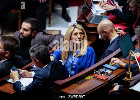 Paris, Frankreich. März 2024. Patricia Mirallès, Staatssekretärin beim Minister der Streitkräfte, zuständig für Veteranen und Gedächtnis, wurde während der Anfragen an die Regierung in der Nationalversammlung gesehen. Eine wöchentliche Sitzung der Befragung der französischen Regierung findet in der Nationalversammlung im Palais Bourbon in Paris statt. Quelle: SOPA Images Limited/Alamy Live News Stockfoto