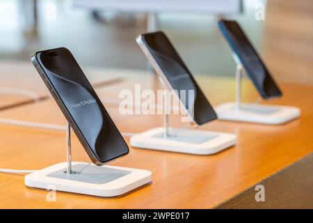 Apple Smartphone iPhone 15 Pro max Thailand, Bangkok, 24. Februar 2024 Stockfoto