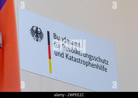 Das Bundesamt für Bevölkerungsschutz und Katastrophenhilfe BBK in der Liegenschaft in Bonn-Gronau 06.03.2024 Bonn Gronau NRW Deutschland *** das Bundesamt für Bevölkerungsschutz und Katastrophenhilfe BBK in der Bonn Gronau 06 03 2024 Bonn Gronau NRW Deutschland Stockfoto