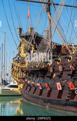 Detail eines historischen Segelschiffs in Genua, der Hauptstadt der italienischen Region Ligurien Stockfoto