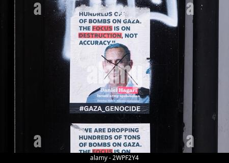 Whitechapel, London, Großbritannien. März 2024. Hamas Israel Krieg, verschiedene Plakate und Graffit rund um Whitechapel. Quelle: Matthew Chattle/Alamy Live News Stockfoto