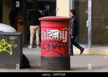 Whitechapel, London, Großbritannien. März 2024. Hamas Israel Krieg, verschiedene Plakate und Graffit rund um Whitechapel. Quelle: Matthew Chattle/Alamy Live News Stockfoto