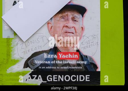 Whitechapel, London, Großbritannien. März 2024. Hamas Israel Krieg, verschiedene Plakate und Graffit rund um Whitechapel. Quelle: Matthew Chattle/Alamy Live News Stockfoto