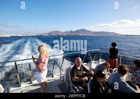 An Bord der Schnellfähre lineas romero zwischen playa blanca Lanzarote und corralejo fuerteventura, Kanarische Inseln, spanien Stockfoto