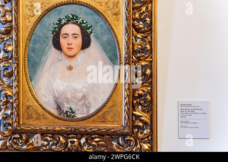 Wien, Österreich Ein Gemälde von Gustav Klimt im Museum Belvedere, das Marie Kerner von Marilaun als Braut 1862 darstellt. Stockfoto