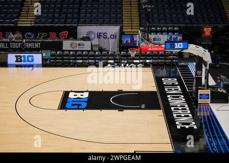 Minneapolis, Minnesota, USA. März 2024. Ein mittlerer Schuss auf dem Platz beim TIAA Big10 Frauen Basketballturnier 2024 im Target Center am 7. März 2024. (Kreditbild: © Steven Garcia/ZUMA Press Wire) NUR REDAKTIONELLE VERWENDUNG! Nicht für kommerzielle ZWECKE! Stockfoto