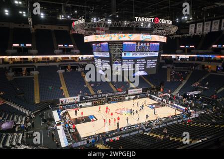 Minneapolis, Minnesota, USA. März 2024. Eine große Aufnahme des Target Center beim TIAA Big10 Frauen Basketballturnier 2024 im Target Center am 7. März 2024. (Kreditbild: © Steven Garcia/ZUMA Press Wire) NUR REDAKTIONELLE VERWENDUNG! Nicht für kommerzielle ZWECKE! Stockfoto