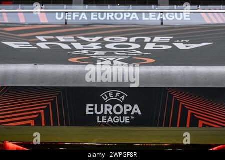 Freiburg Im Breisgau, Deutschland. März 2024. Fußball: Europa League, SC Freiburg - West Ham United, K.-o.-Runde, Achtelfinale, erstes Leg, Europa-Park Stadium. Das UEFA Europa League-Logo ist im Stadion zu sehen. Vermerk: Harry langer/dpa/Alamy Live News Stockfoto