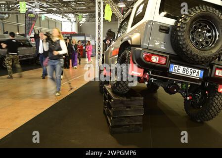 Carrara, Tuscany, Italien, 21. April 2023, im Carrara Exhibition Centre, 4x4Fest, die Messe-Veranstaltungen für 4x4 Offroad Welt in Italien Credit: Paolo Maggiani/Alamy Stockfoto