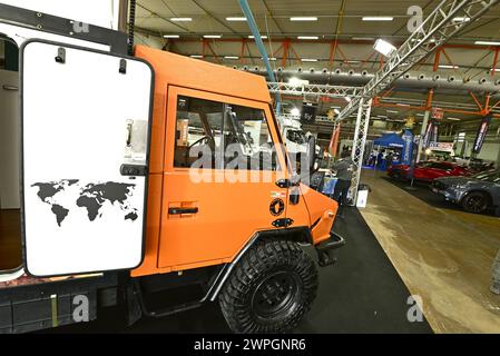 Carrara, Tuscany, Italien, 21. April 2023, im Carrara Exhibition Centre, 4x4Fest, die Messe-Veranstaltungen für 4x4 Offroad Welt in Italien Credit: Paolo Maggiani/Alamy Stockfoto