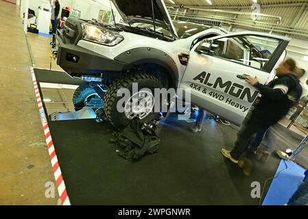 Carrara, Tuscany, Italien, 21. April 2023, im Carrara Exhibition Centre, 4x4Fest, die Messe-Veranstaltungen für 4x4 Offroad Welt in Italien Credit: Paolo Maggiani/Alamyoffroad Stockfoto