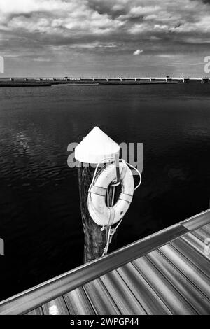 Life Ring Boje auf Chincoteague Island, Virginia. Stockfoto