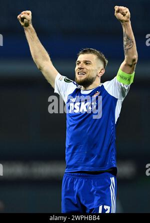 Zagreb, Kroatien. März 2024. ZAGREB, KROATIEN - 7. MÄRZ: Stefan Ristovski von Dinamo Zagreb feiert den Sieg nach dem Achtelfinale der UEFA Europa Conference League 2023/24 zwischen Dinamo Zagreb und PAOK Saloniki im Maksimir-Stadion am 7. März 2024 in Zagreb, Kroatien. Foto: Marko Lukunic/PIXSELL Credit: Pixsell/Alamy Live News Stockfoto