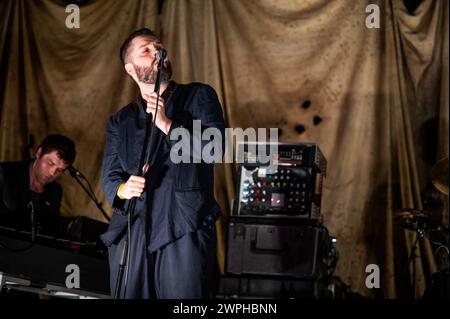 Manchester, Großbritannien. März 2024. Alloysious Massaquoi, Kayus Bankole und Graham 'G' Hastings von der Band Young Fathers treten am Eröffnungsabend des BBC 6 Music Festivals 2024 im Manchester Victoria Warehouse auf. 07 03 2024 . Quelle: Gary Mather/Alamy Live News Stockfoto