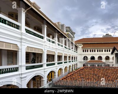 Das berühmte Raffles Hotel in Singapur, das 1887 gegründet wurde und nach Singapurs Gründer Sir Stamford Raffles benannt wurde Stockfoto