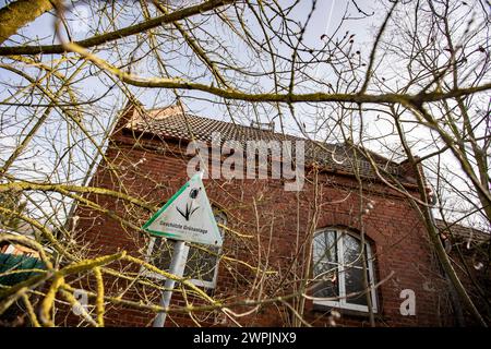 Das Haus wo Winfried Freudenberg sein Luftballon gebaut hatte und aufsteigen ließ in Berlin am 26. Februar 2024. DDR Flucht - Winfried Freudenberg *** das Haus, in dem Winfried Freudenberg seinen Ballon gebaut hatte und ihn am 26. Februar 2024 in Berlin erheben ließ, entkommt Winfried Freudenberg Stockfoto