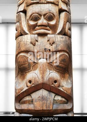 Haida Totempfahl, aus British Columbia, Kanada. Stockfoto