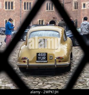 Porsche Auktionsgelände im Concours of Elegance 2023, Hampton Court Palace, London Stockfoto