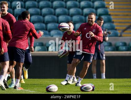 Englands Ollie Lawrence während eines Mannschaftslaufs im Twickenham Stadium in London. Bilddatum: Freitag, 8. März 2024. Stockfoto