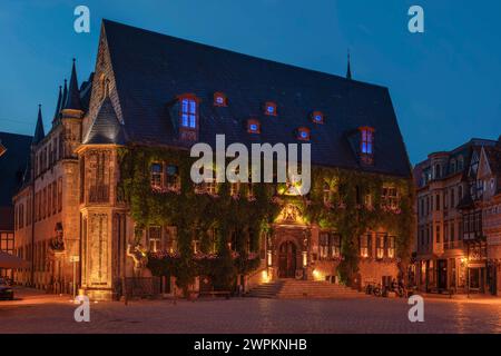 Marktplatz mit Rathaus am Abend, Quedlinburg, Harz, Sachsen-Anhalt, Deutschland, Europa Copyright: Markusxlange 1160-5342 Stockfoto