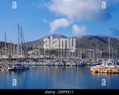 Leros Marina, Lakki Town, Leros Island, Dodekanese, Griechische Inseln, Griechenland, Europa Urheberrecht: KarolxKozlowski 1245-3297 Stockfoto