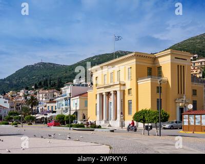 Nationalbank am Ufer, Samos Town, Samos Island, Nordägäis, griechische Inseln, Griechenland, Europa Stockfoto