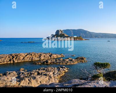 Kastri Island vom Strand Agios Stefanos, Kamari Bay, Kos Island, Dodekanese, griechische Inseln, Griechenland, Europa Stockfoto