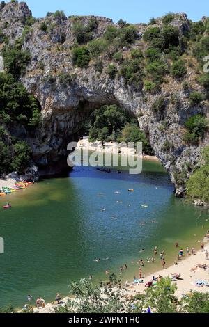 The Pont d'Arc, Wasseraktivitäten, Vallon-Pont-d'Arc. Ardeche, Frankreich Stockfoto