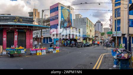 Blick auf die Gebäude und Marktstände in der Nähe des Central Market, Port Louis, Mauritius, Indischen Ozean, Afrika Stockfoto