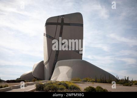 Dammam, Saudi-Arabien, 2. März 2024: Ithra-Museum in der Landschaft von Dammam Stockfoto