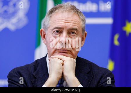 Roma, Italien. März 2024. IL ministro delle Imprese Adolfo Urso durante la riunione della Cabina di regia per l'internazionalizzazione al Ministero delle Imprese a Roma, Venerd&#xec;, 8 marzo 2024 (Foto Roberto Monaldo/LaPresse), Minister für Unternehmen Adolfo Urso während des Treffens des Kontrollraums für Internationalisierung im Unternehmensministerium in Rom, Freitag, März 2024 (Foto: Roberto Monaldo/LaPresse) Credit: LaPresse/Alamy Live News Stockfoto