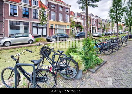 Vlamingstraat, die kleine Straße, Kanal, Vermeer, Blick auf das Haus, historische Altstadt, Architektur, Stadtblick, Delft, Niederlande, Stockfoto
