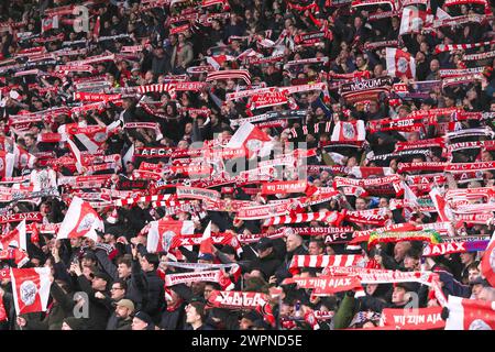 Amsterdam, Niederlande. März 2024. AMSTERDAM, NIEDERLANDE - 7. MÄRZ: Fans beim Play-offs-Spiel der UEFA Europa Conference League zwischen AFC Ajax und Aston Villa FC in der Johan Cruijff Arena am 7. März 2024 in Amsterdam. (Foto von Joris Verwijst/Orange Pictures) Credit: Orange Pics BV/Alamy Live News Stockfoto