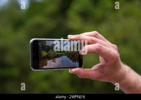 Brasilianischer Regenwald, Bootstour auf dem Amazonasgebiet auf einem Boutique-Schiff (MS Janganda) - Flussfahrt Stockfoto