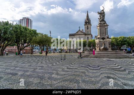 Manaus - brasilianischer Regenwald, Bootstour auf dem Amazonasgebiet auf einem Boutique-Schiff (MS Janganda) - Flussfahrt Stockfoto