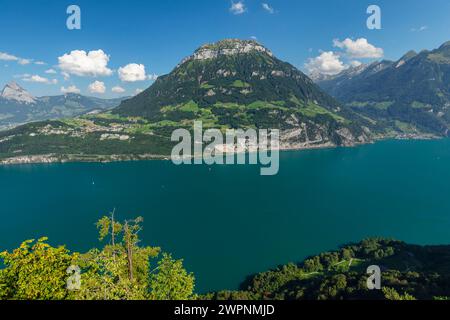 Blick vom Seelisberg über den Vierwaldstättersee zum Fronalpstack, Kanton URI, Schweiz Stockfoto