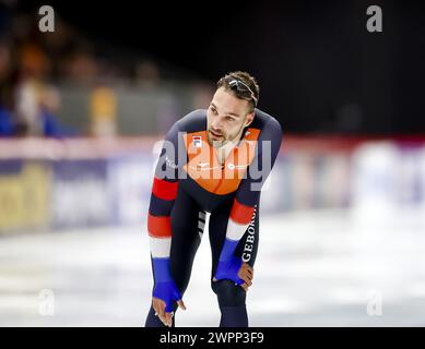 INZELL - Kjeld NUIs (NED) nach den zweiten 1000-Meter-Männern bei den Speed-Skating-Weltmeisterschaften in der Max-Aicher-Arena in Inzell. ANP VINCENT JANNINK Stockfoto