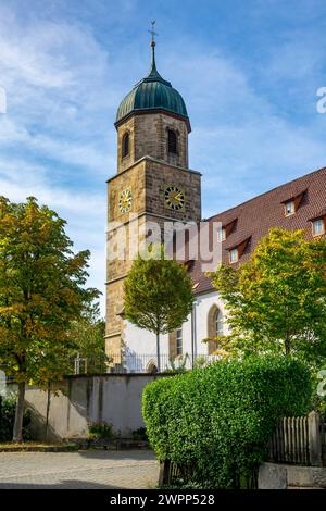 Filderstadt-Sielmingen, Evangelische St. Martins Kirche, Turm mit barockem Turm. Stockfoto
