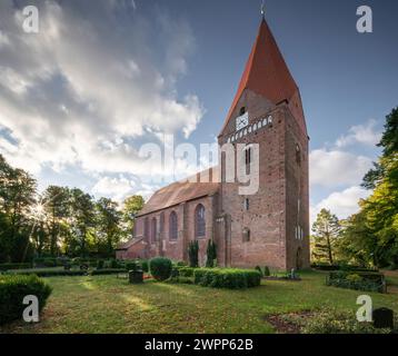 Kirchdorf Inselkirche auf der Ostseeinsel Poel, Mecklenburg-Vorpommern Stockfoto