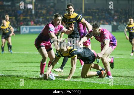 Wigan, Großbritannien. März 2024. Probieren Sie Innes Senior*** beim Spiel der Betfred Super League zwischen Wigan Warriors und Castleford Tigers im DW Stadium, Wigan, England am 15. September 2023. Foto von Simon Hall. Nur redaktionelle Verwendung, Lizenz für kommerzielle Nutzung erforderlich. Keine Verwendung bei Wetten, Spielen oder Publikationen eines einzelnen Clubs/einer Liga/eines Spielers. Quelle: UK Sports Pics Ltd/Alamy Live News Stockfoto