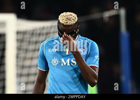 Neapel, Italien. März 2024. Victor Osimhen von SSC Napoli Enttäuschung am Ende des Spiels der Serie A TIM zwischen SSC Napoli und Turin FC im Diego Armando Maradona Stadium in Neapel, Italien, am 8. März 2024. Quelle: Nicola Ianuale/Alamy Live News Stockfoto