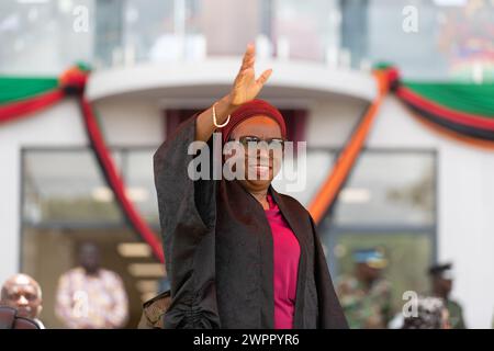 Lusaka, Sambia. März 2024. Die sambische Vizepräsidentin Mutale Nalumango nimmt am 8. März 2024 am Internationalen Frauentag in Lusaka, Sambia, Teil. Sambia hat am Freitag gemeinsam mit dem Rest der Welt den Internationalen Frauentag begangen, wobei Präsident Hakainde Hichilema sagte, dass Investitionen in Frauen eine moralische Verpflichtung sowie eine Menschenrechtsfrage seien. Quelle: Peng Lijun/Xinhua/Alamy Live News Stockfoto