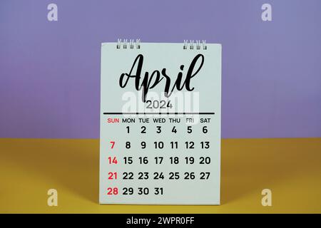 Monatlicher Tischkalender April 2024 für Planung und Verwaltung Stockfoto