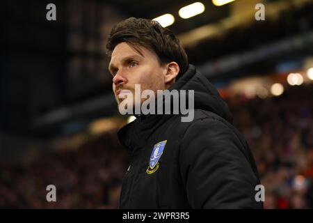 Sheffield, Großbritannien. März 2024. Sheffield Wednesday Manager Danny Rohl während des Sky Bet Championship Matches in Hillsborough, Sheffield. Der Bildnachweis sollte lauten: Jonathan Moscrop/Sportimage Credit: Sportimage Ltd/Alamy Live News Stockfoto