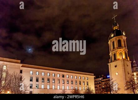 Bell Tower Old Charity Hospital Place Bellecoeur Nachtgebäude Cityscape Lyon Frankreich. Krankenhaus gebaut 1617 abgerissen 1934. Stockfoto