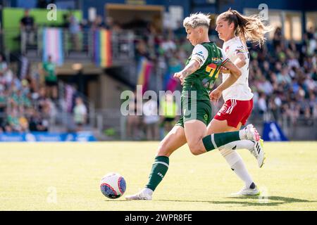 Canberra, Australien; 9. März 2024: Michelle Heyman von Canberra United FC schlägt den Ball während des Spiels der Liberty A-League Women Round 19 2023/24 zwischen Canberra United FC und Western Sydney Wanderers FC im McKellar Park in Canberra, Australien, am 9. März 2024. (Foto: Nick Strange/Fotonic/Alamy Live News) Stockfoto