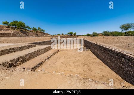 Wasserreservoir, Archäologischer Park, UNESCO-Stätte Dholavira, Gujarat, Indien Stockfoto