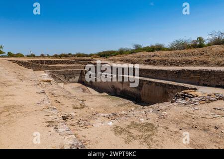 Wasserreservoir, Archäologischer Park, UNESCO-Stätte Dholavira, Gujarat, Indien Stockfoto