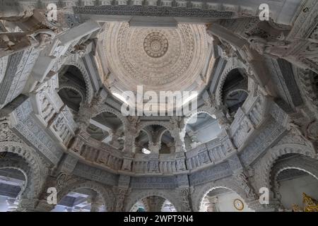 Marmor gebaut Dharamshala Manilaxmi Tirth Jain Tempel, Gujarat, Indien Stockfoto